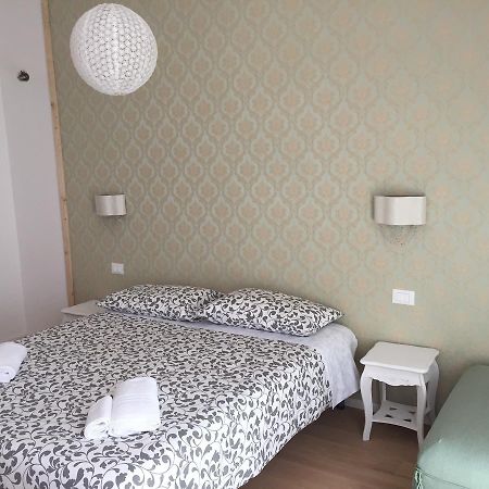 Dante Rooms And Apartment Тренто Екстер'єр фото