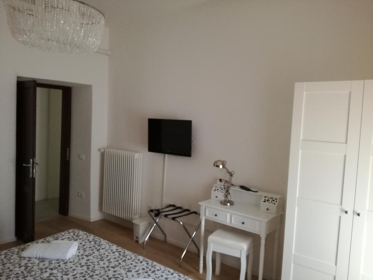 Dante Rooms And Apartment Тренто Екстер'єр фото