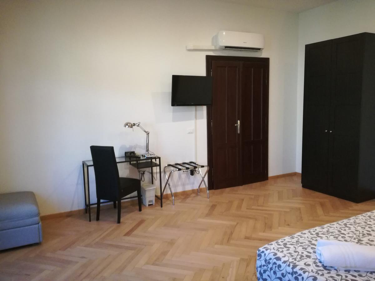 Dante Rooms And Apartment Тренто Екстер'єр фото