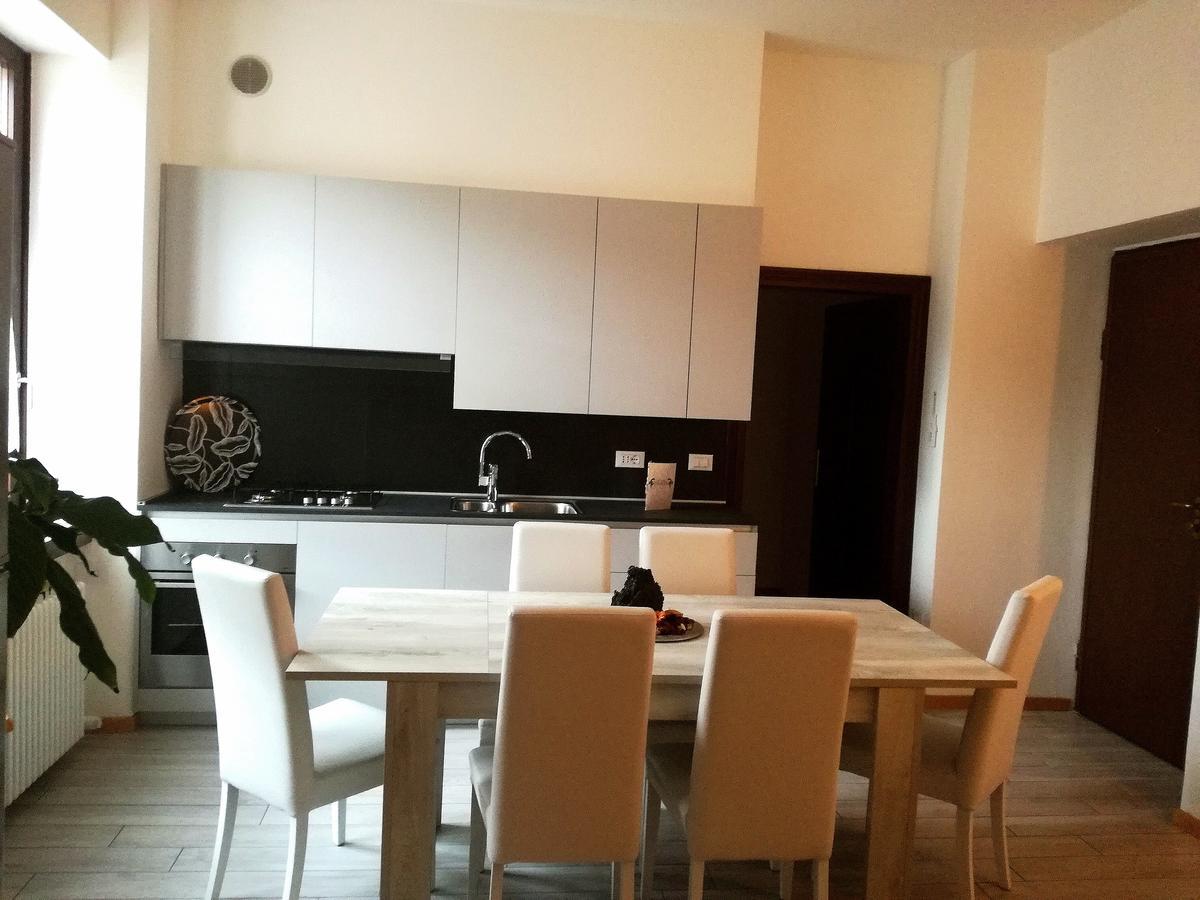 Dante Rooms And Apartment Тренто Екстер'єр фото